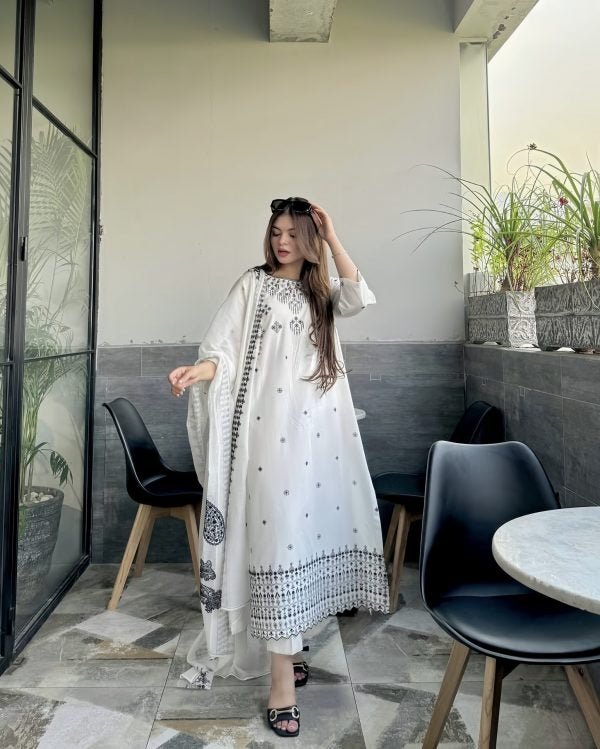 Ivory Onyx - AyvaAN-3PL-3011-S