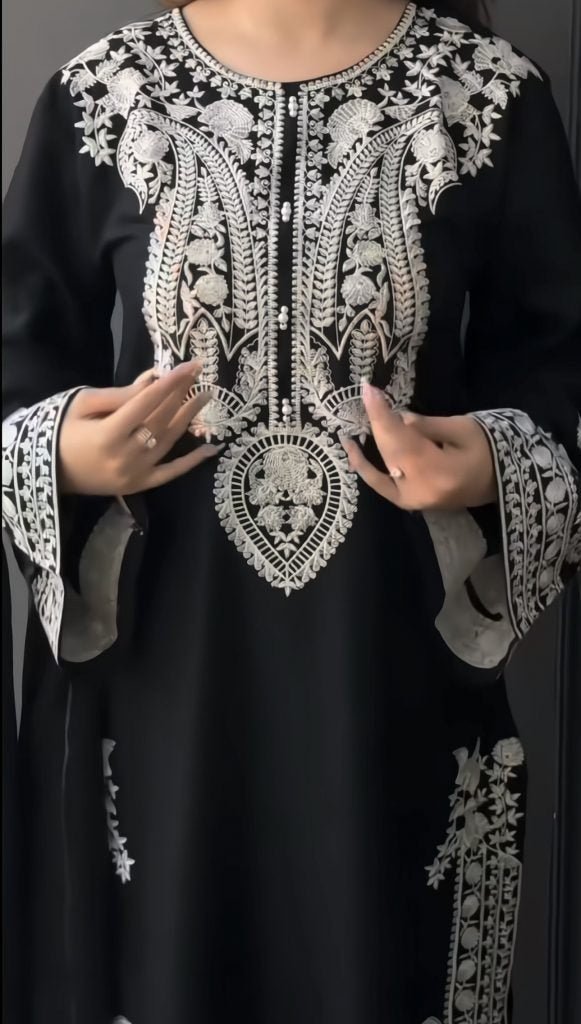 Obsidian Grace - AyvaAN-3PL-3009