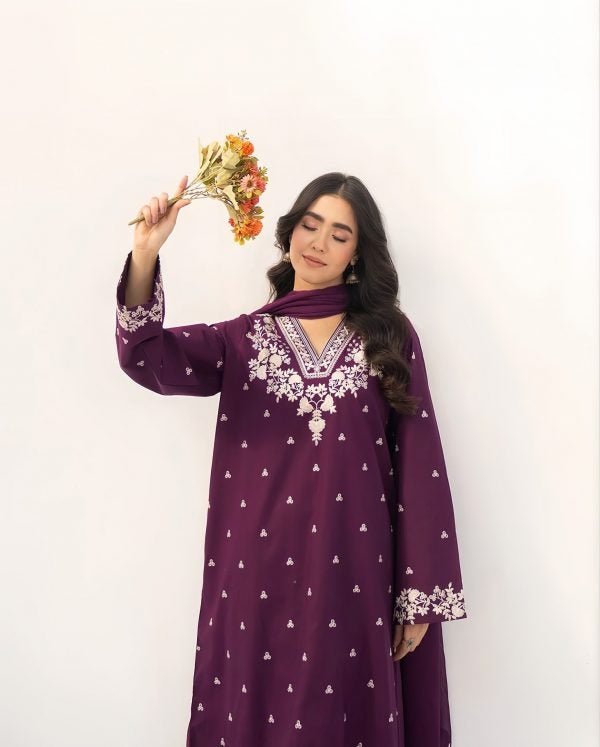 Plum Elegance - AyvaAN-3PL-3010-S